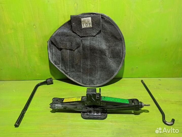 Домкрат Kia Rio хэтчбек G4FC 2016