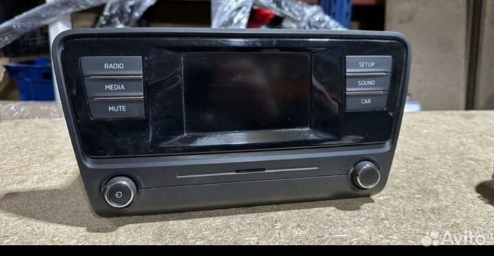Штатная автомагнитола skoda октавия 2016 год