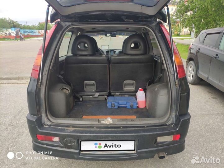 Mitsubishi Space Runner 2.4 AT, 2000, 335 000 км