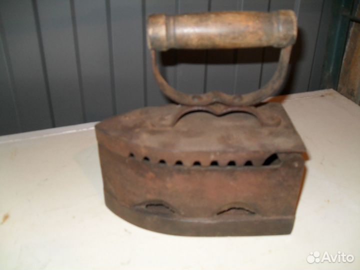 Утюг угольный