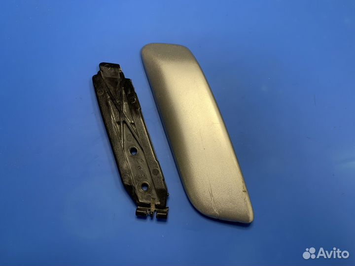 Молдинг заднего правого крыла Audi A6 C4