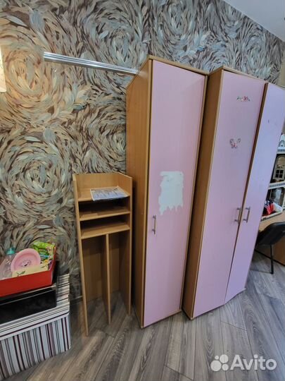 Отдам бесплатно детскую мебель