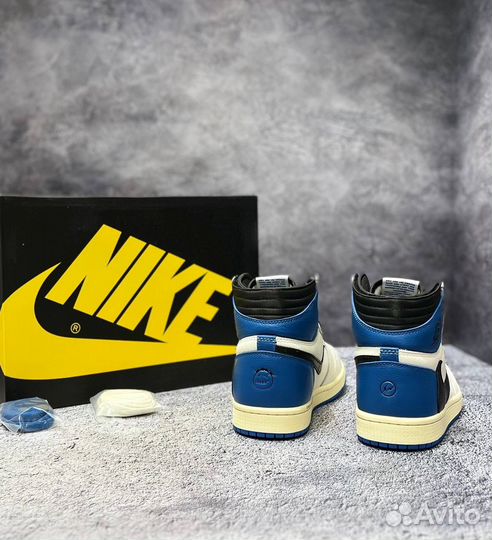 Мужские кроссовки Nike Air Jordan 1