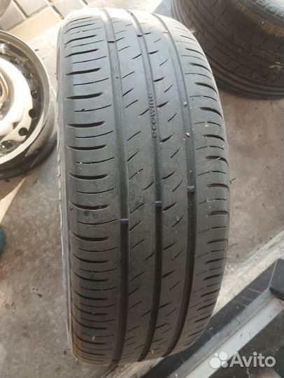 Kumho Ecowing ES01 KH27 195/60 R15