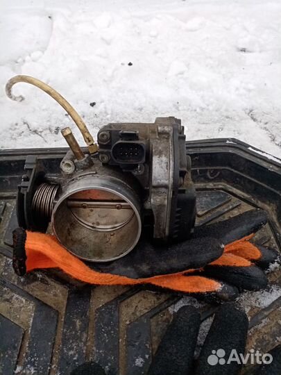 Дроссельная заслонка ауди а6.с5.2.4л