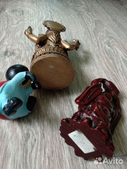 Фигурки статуэтки