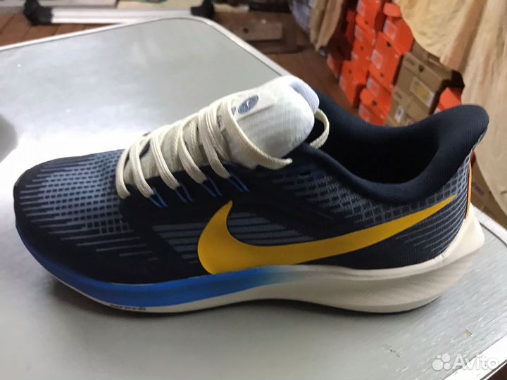 Кроссовки nike