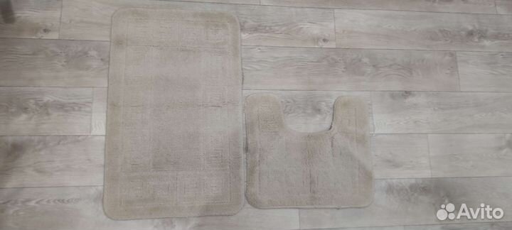 Коврик для ванной и туалета