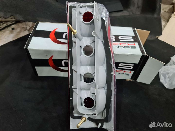 Задний левый фонарь Ford Transit