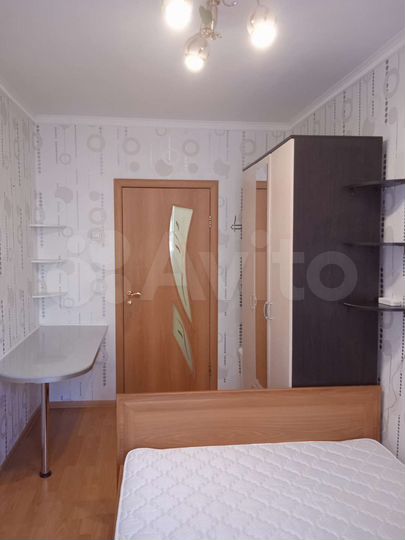 Комната 10 м² в 5-к., 2/4 эт.