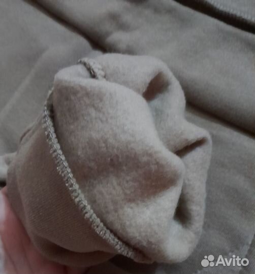 Толстовка. Цвет бежевый. Размер 48