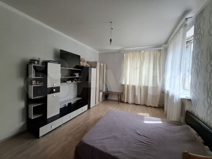 3-к. квартира, 82,5 м², 2/5 эт.