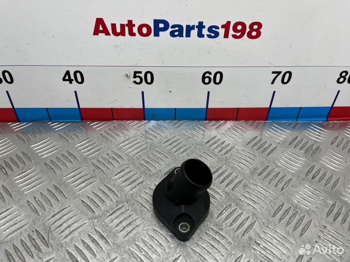 Крышка термостата Nissan X-Trail T31 MR20DE 2009