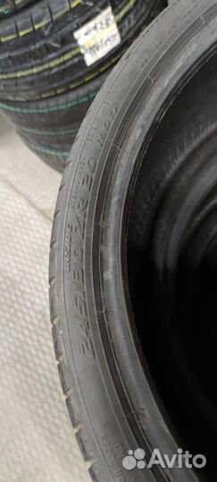 Pirelli P Zero Corsa 245/30 R20 90Y
