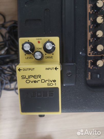 Электрогитара TNC, комбоусилитель G25R с пидалью