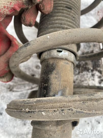 Kia cerato 2 Передние Амортизаторы Стойки