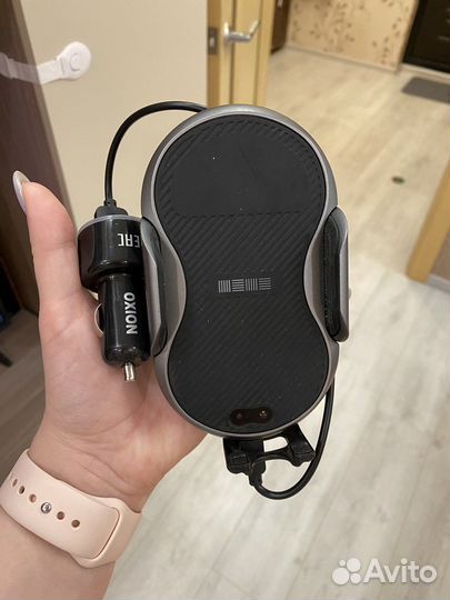 Автомобильный держатель для телефона