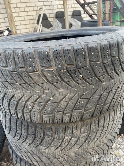 Bfgoodrich G-Force Stud 245/40 R18