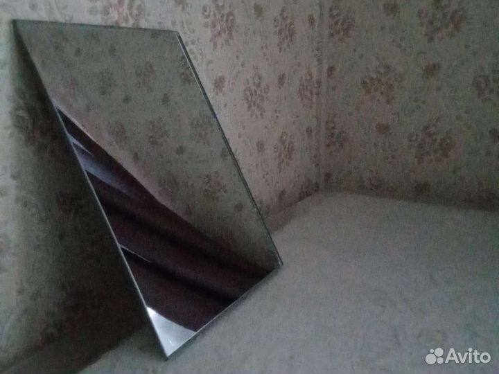 Зеркало, небольшое