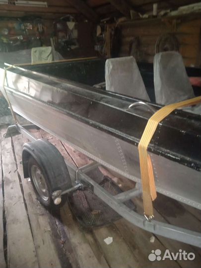 Моторная лодка