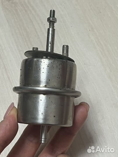 Вакуумный клапан выхлопной системы авто
