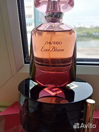 Парфюмерная вода женская