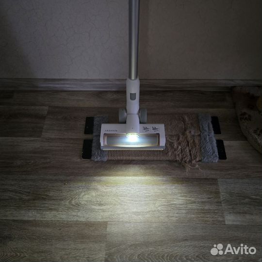 Вертикальный беспроводной пылесос Jashen S16E