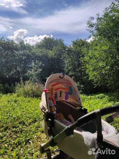 Коляска 2 в 1 hot mom