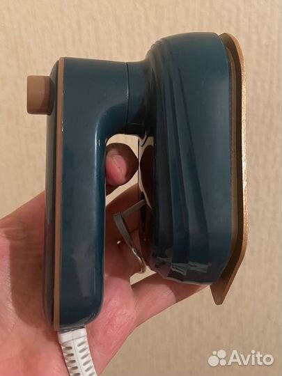 Мини отпариватель (утюжок)