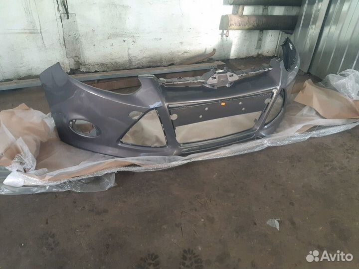 Бампер серый Ford Focus 3 11-15