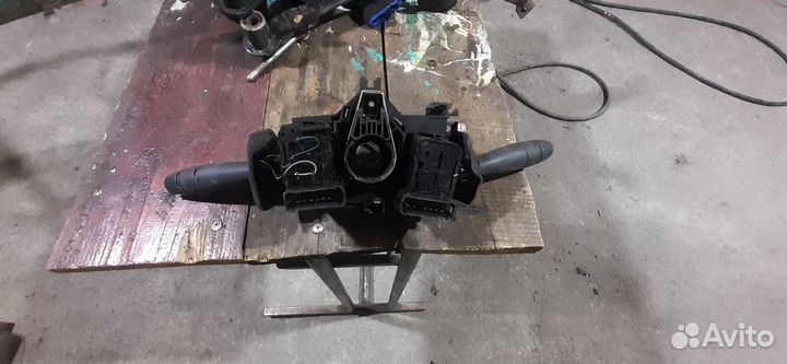 Подрулевой переключатель renault logan 1