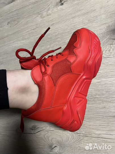 Кроссовки женские 37 р-р