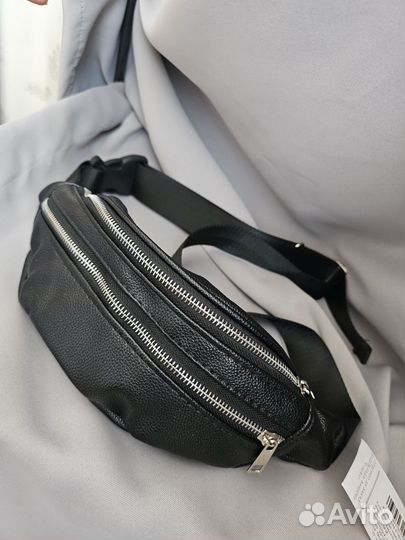 Сумка поясная черная кожанная кроссбоди новая