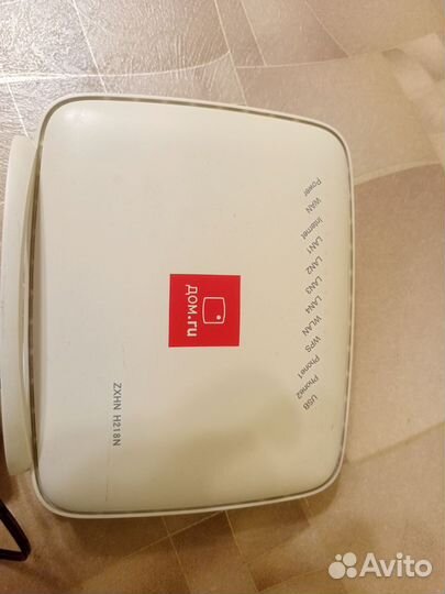 Приставка для телевизора и роутер