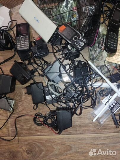 Телефоны, Блоки питания, Роутеры, сд-приводы