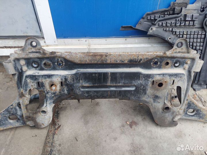 Подрамник передний Ford Fusion