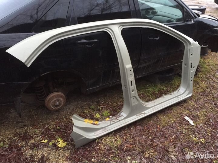 Боковина стойка порог правый для Chevrolet Cobalt