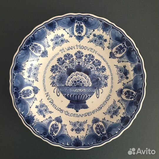 Фарфоровая, настенная тарелка delft