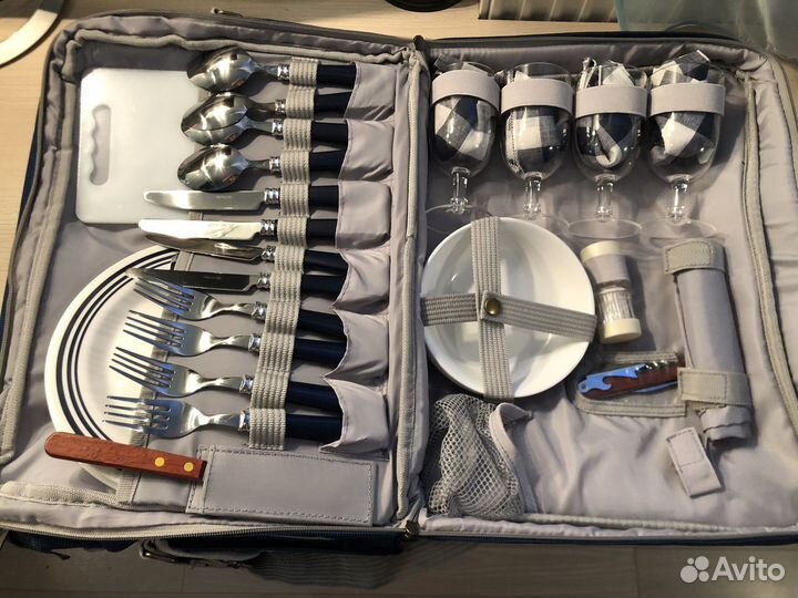 Набор для пикника на 4 персоны