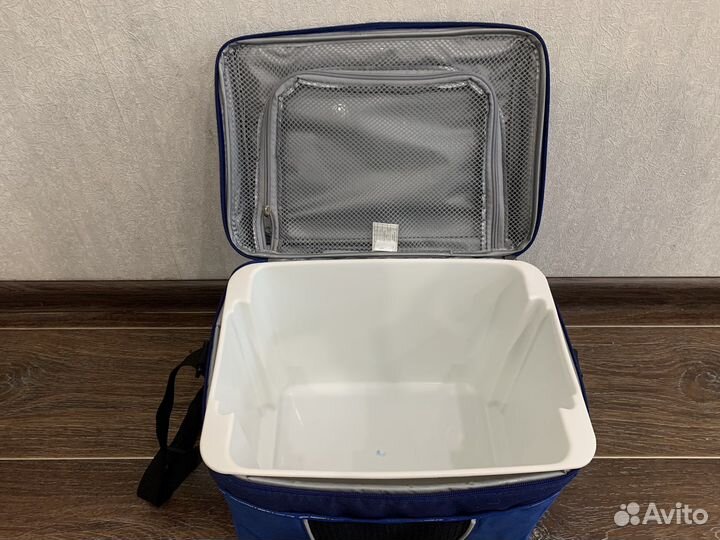 Сумка холодильник (термосумка) igloo HLC 24