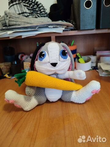 Вязаные игрушки зайка