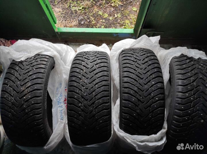Nokian Tyres Hakkapeliitta 8 SUV 235/55 R18