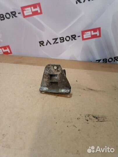 Кронштейн (крепление) радиатора MAN TGA 2006