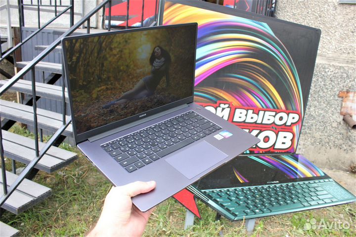 Ультрабук Honor/ Core i3 десятого поколения