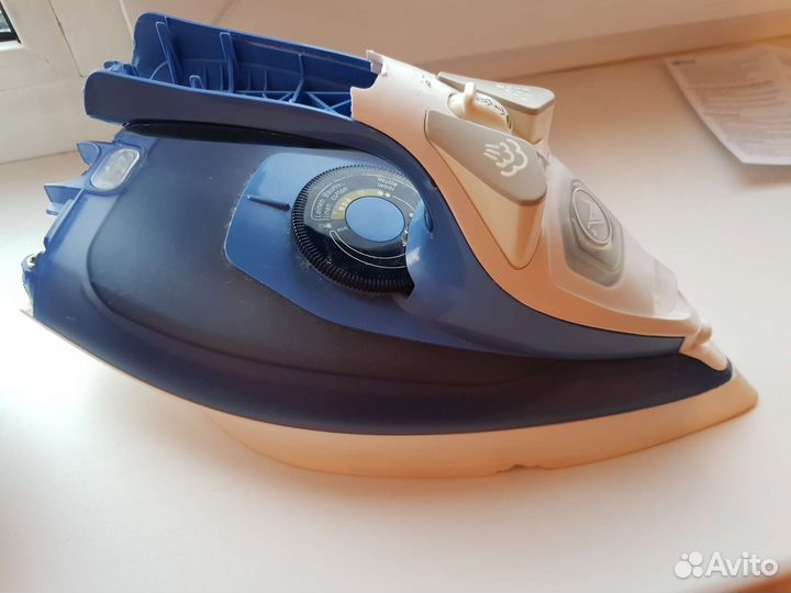 Утюг Tefal FV4880D0 на запчасти