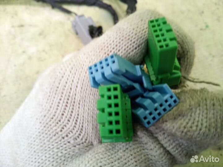 Коса обшивки двери передняя правая Land Rover