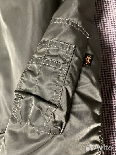 Бомбер alpha industries