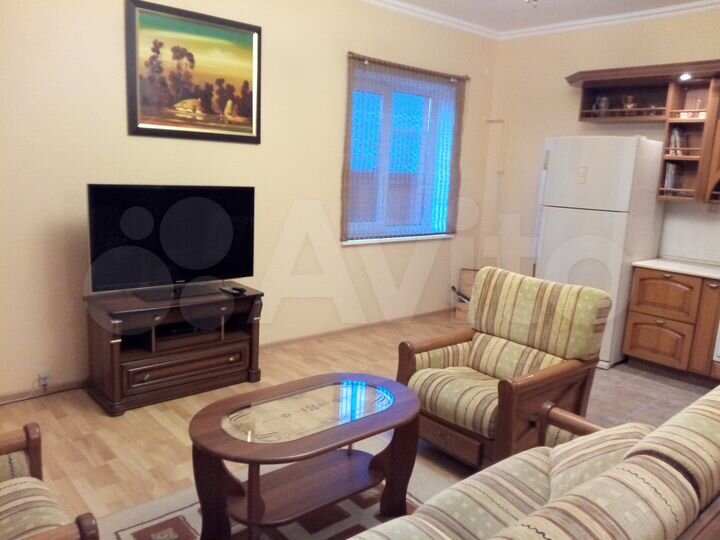 Дом 200 м² на участке 4,5 сот.