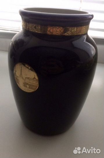 Вазочка для цветов фарфор