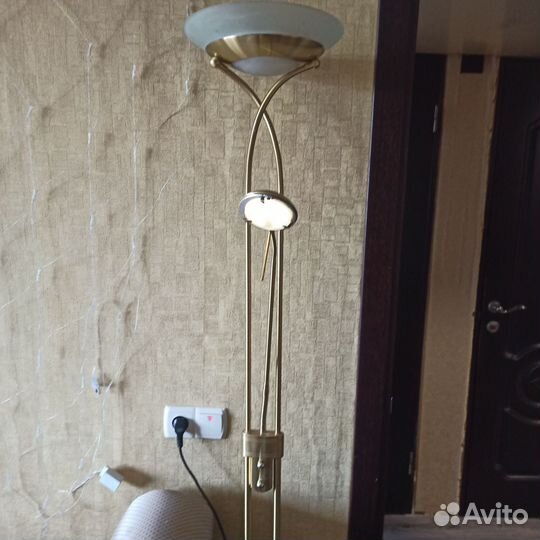 Торшер напольный